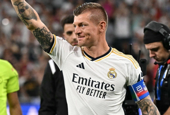 Kroos thẳng thắn chê Real Madrid, khen ngợi Barcelona