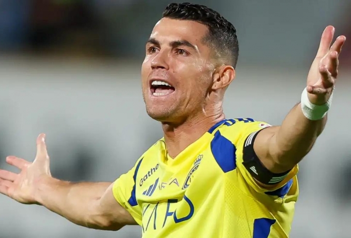 Ronaldo đưa ra quyết định bất ngờ về việc làm HLV