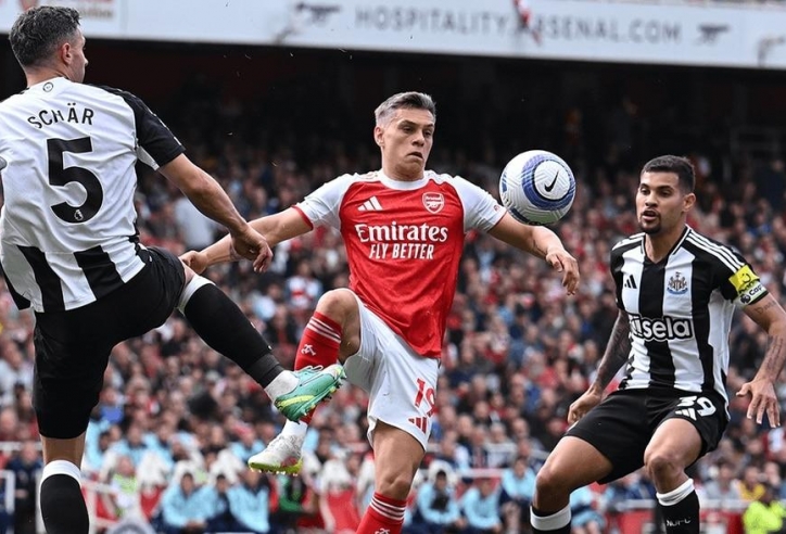 Trực tiếp Arsenal 0-0 Newcastle: Tân binh xuất trận