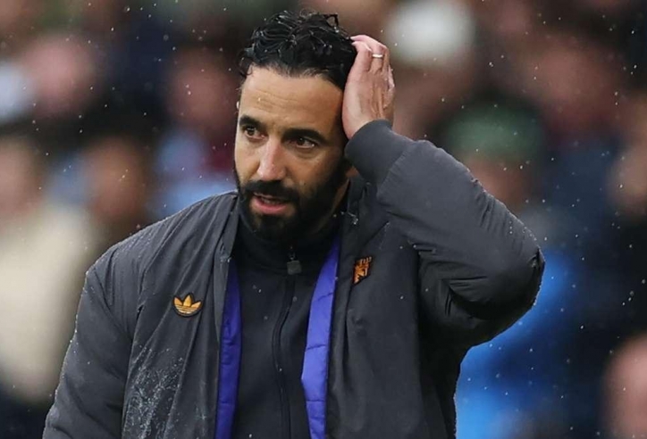 Huyền thoại MU nghỉ việc, sẵn sàng thay thế Ruben Amorim tại Old Trafford