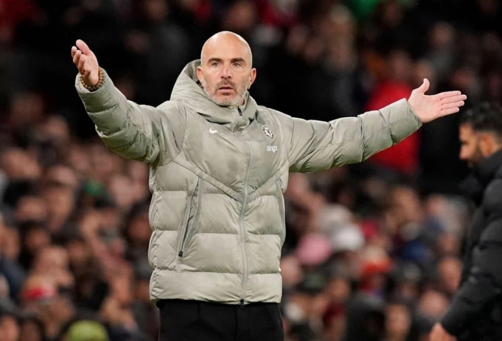 Chelsea bị FA trừng phạt vì hành vi liên quan đến MU