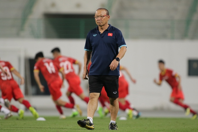Chạy đà trước vòng loại World Cup 2022: Thầy Park đang quan ngại vấn đề gì?