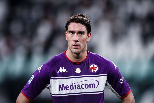 Vì sao Vlahovic luôn được Arsenal săn đón?