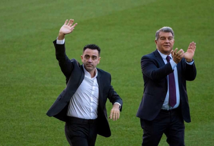 Liên tục than nghèo, Barca lấy đâu ra tiền để mua người?