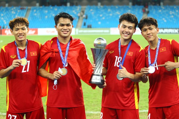 HLV Kiatisak hưởng lợi từ giải U23 Đông Nam Á