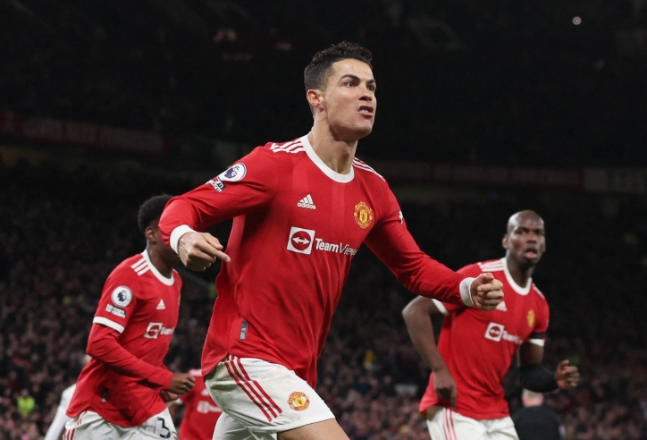 Một Ronaldo phi thường ở tuổi 37