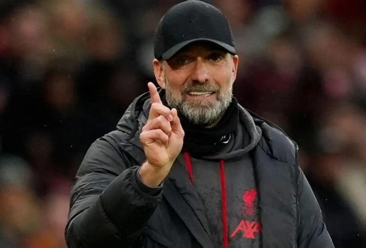 Jurgen Klopp dè chừng MU trước trận derby nước Anh
