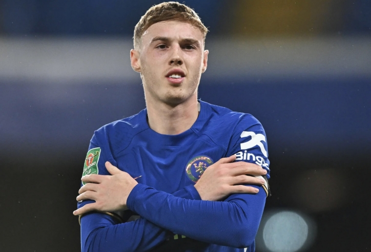 Chelsea 'mất ăn mất ngủ' vì Cole Palmer