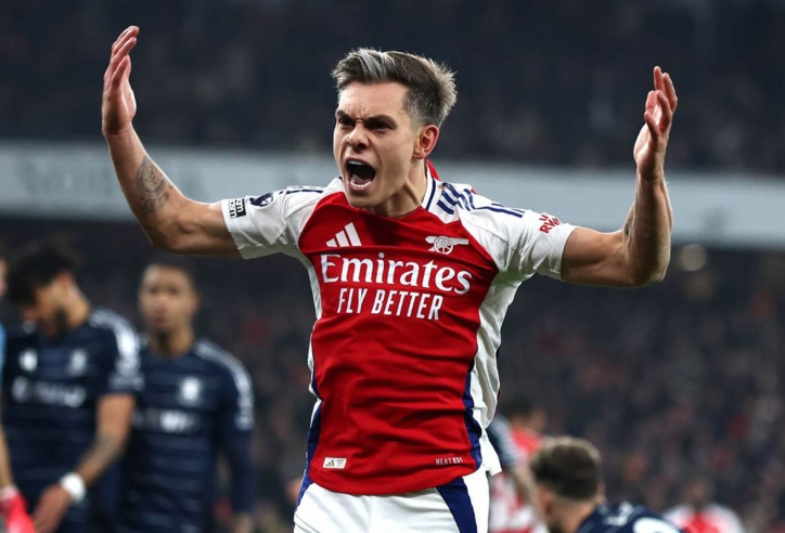 Arteta khiêu khích PSG khi để 'lộ' đội hình thi đấu của Arsenal?