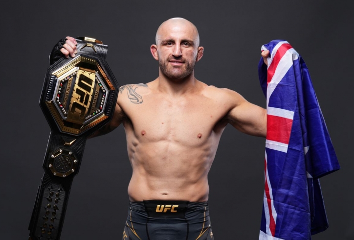 Alexander Volkanovski sẵn sàng đối đầu với Yair Rodriguez tại UFC 290