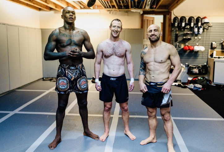 Mark Zuckerberg khoe cơ bắp săn chắc tập luyện cùng nhà vô địch UFC