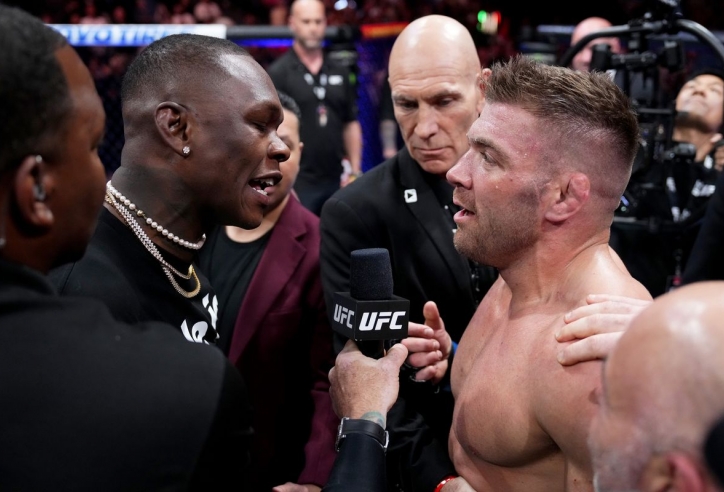Israel Adesanya đáp trả lời thách đấu của Dricus du Plessis