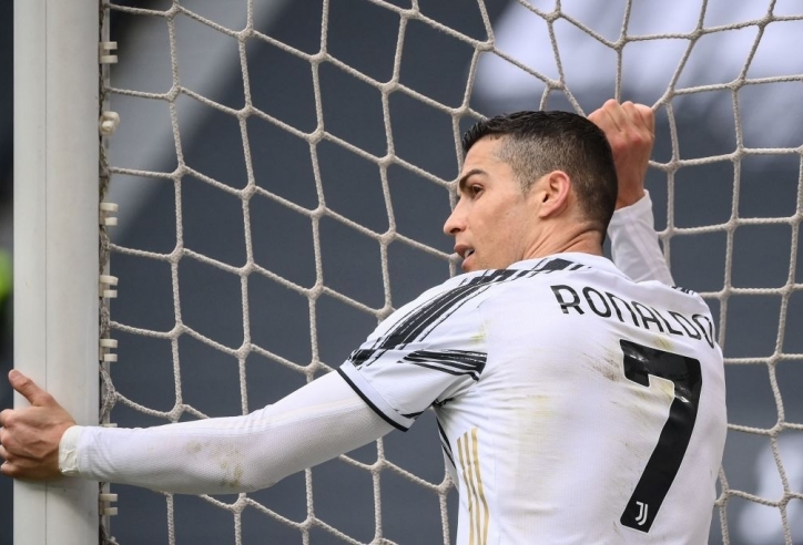 HLV đối thủ xem thường Ronaldo