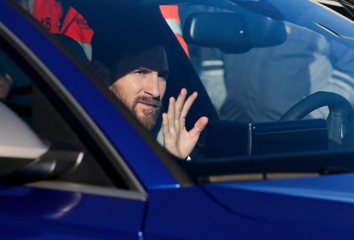 Gã khổng lồ chi 200 triệu euro, Messi đồng ý đặt bút ký