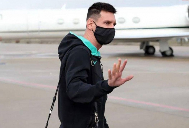 Rò rỉ hình ảnh siêu sao Messi bên cạnh đồng đội mới?