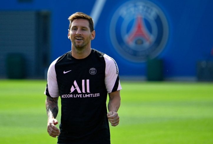 Messi vẫn khiến Barca đau đầu dù đã gia nhập PSG