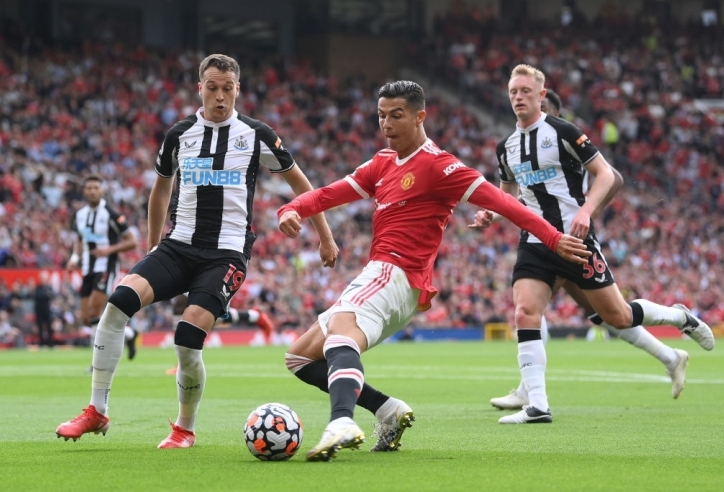 Kết quả vòng 4 Ngoại hạng Anh: Ronaldo chói sáng