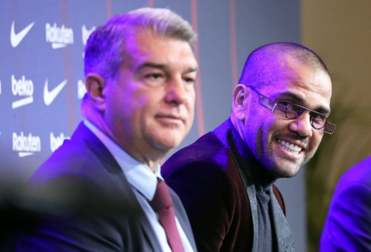 Trở lại Barca, huyền thoại nhận mức lương khiến tất cả 'bật ngửa'