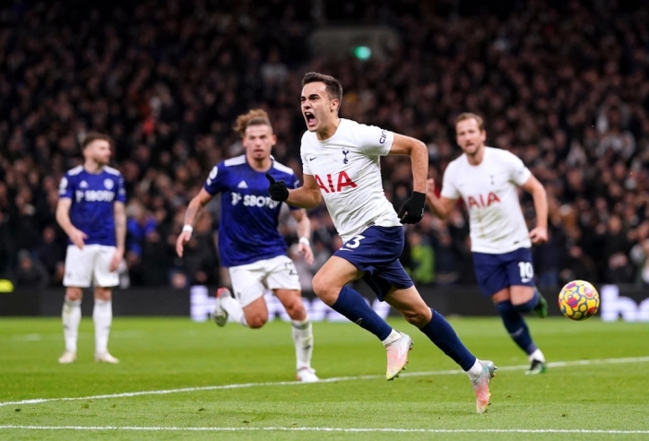 Tottenham thắng trận đầu tiên dưới thời Conte
