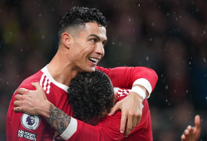 Chuyển nhượng tối 12/12: MU đón truyền nhân Ronaldo, Chelsea bán Kante?