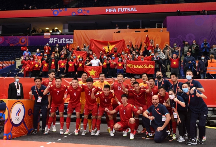 VIDEO: Chơi xuất sắc trước Nga, Việt Nam ngẩng cao đầu rời World Cup