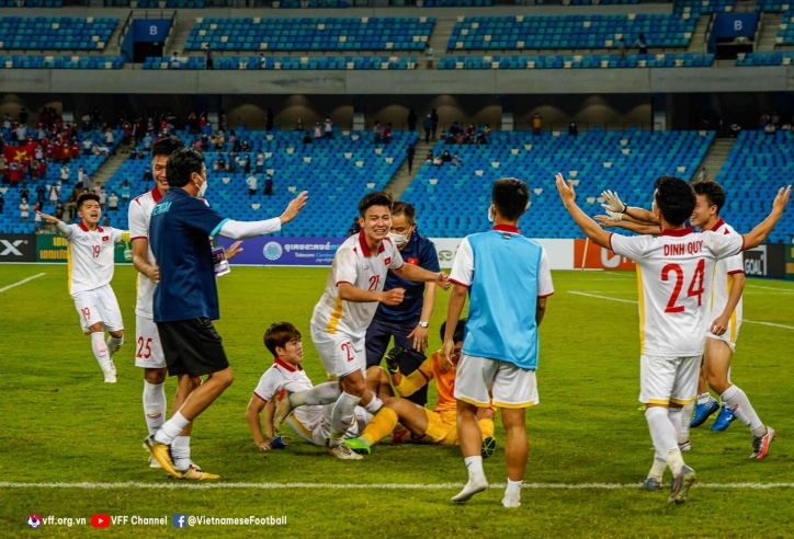 NÓNG: U23 Thái Lan gặp 'biến căng' sát giờ đấu Việt Nam