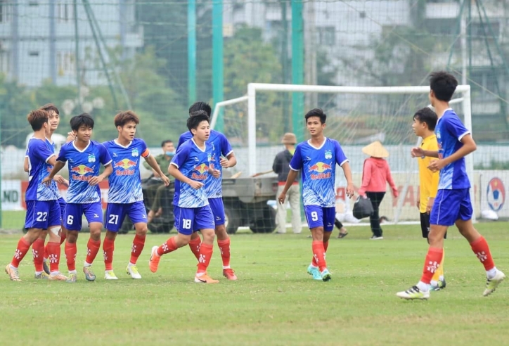 Đàn em Công Phượng, Văn Toàn 'không có đối thủ' với 7 trận thắng liên tiếp