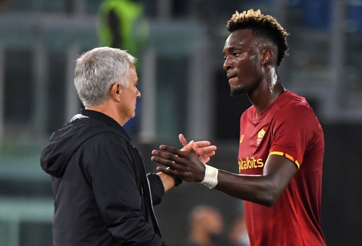 Đá giữ chân nhưng không được dự World Cup, học trò bị Mourinho chỉ thẳng mặt