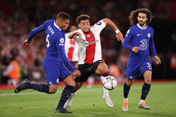 Hàng thủ thảm họa, Chelsea nhận thất bại đầy cay đắng