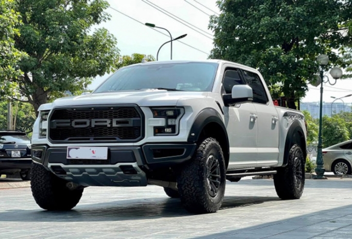'Quái thú bán tải' Ford F-150 Raptor 2022 đầu tiên về Việt Nam