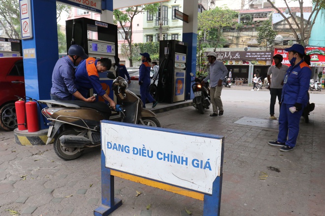 Giá xăng có thể giảm mạnh vào chiều nay 21/3