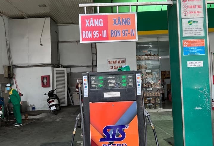 Xuất hiện cây xăng bán xăng RON 97, dành cho xe phân khối lớn, giá cao hơn RON 95