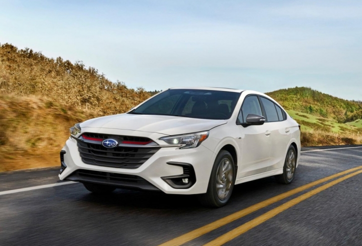 Đối thủ 'đồng hương' với Toyota Camry, ra mắt phiên bản nâng cấp với động cơ tăng áp mới
