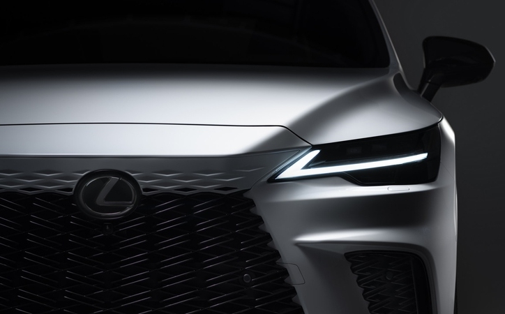 Lexus RX 2023 chốt lịch ra mắt, thay đổi hoàn toàn thiết kế, bổ sung trang bị