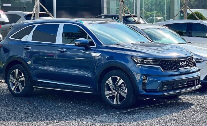 Kia Sorento phiên bản logo mới đã về đại lý Việt Nam, liệu giá bán có thay đổi?