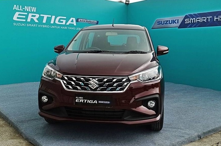 Suzuki Ertiga 2022 chính thức ra mắt phiên bản hybrid giá siêu rẻ, 'đe nẹt' Mitsubishi Xpander