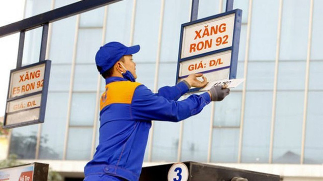 Giá xăng trong nước có thể giảm mạnh từ ngày 1/8