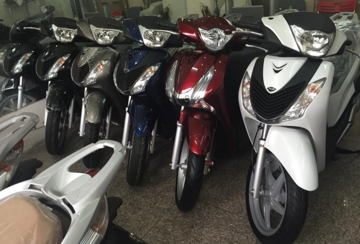 Xe máy mới khan hàng, tăng giá bán, thị trường xe máy cũ 'thơm lây'