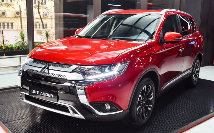 Mitsubishi ưu đãi tháng Ngâu toàn đội hình, Outlander hưởng cao nhất đến 50 triệu đồng
