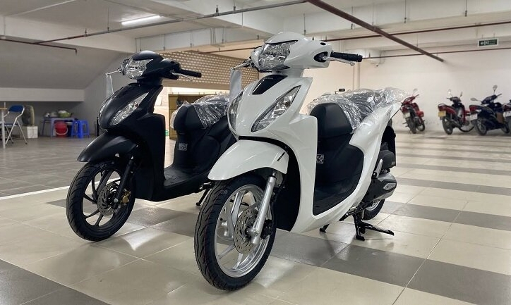 Honda Vision giảm mạnh bất ngờ, về tiệm cận giá niêm yết, thoát mác 'xe giới thượng lưu'