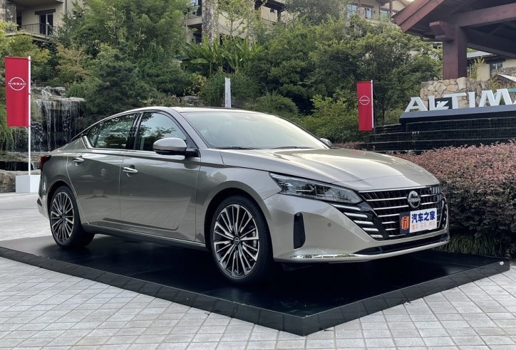 'Kẻ ngáng đường' một thời của Toyota Camry ra mắt bản nâng cấp mới tại 'thị trường tỷ dân'
