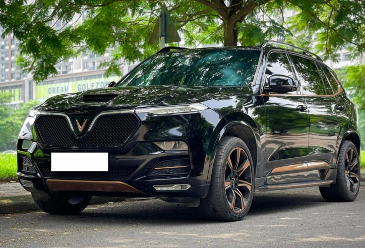 'Hàng hiếm' VinFast President V8 lên sàn xe cũ, giá 'sang tay' hấp dẫn