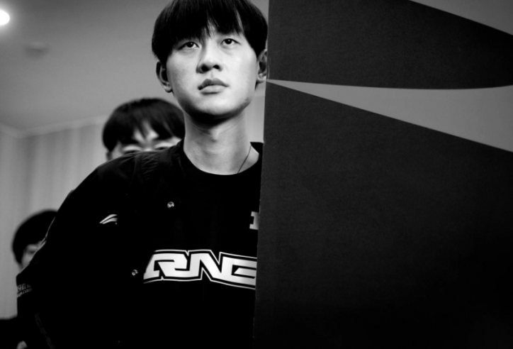 Nhà đương kim vô địch RNG sẽ phải ngồi nhà xem MSI 2023