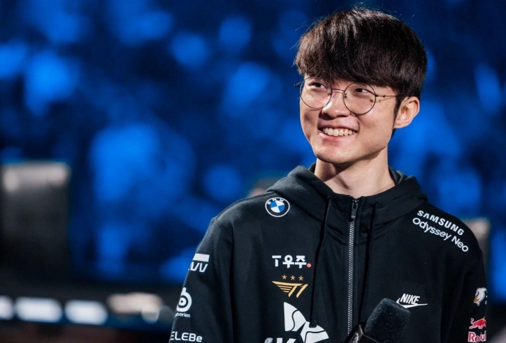 Faker chính thức trở lại