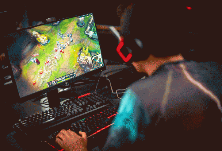 LMHT: Game thủ quốc tế nói gì về LazyFeel?