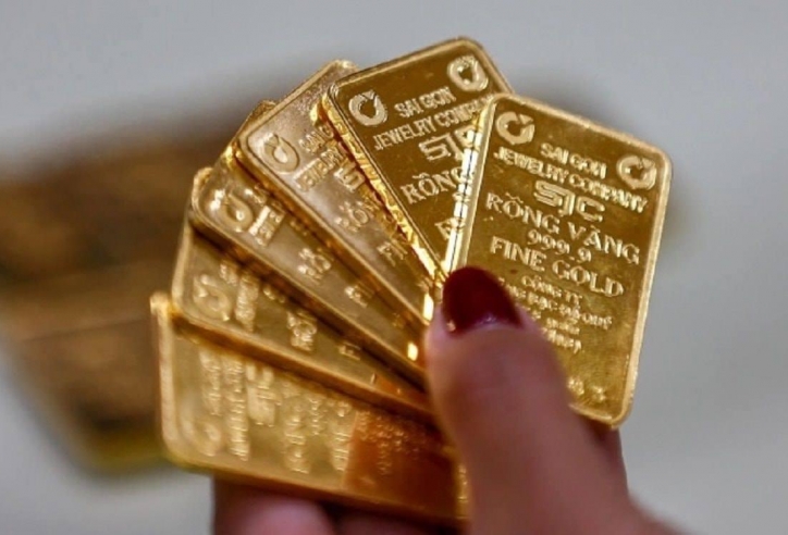Giá vàng hôm nay sáng 2/9: Vàng miếng SJC giữ ở mức cao kỷ lục