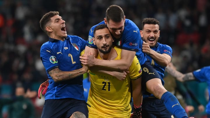 ‘Người hùng’ ĐT Italia đi vào lịch sử Euro 2021
