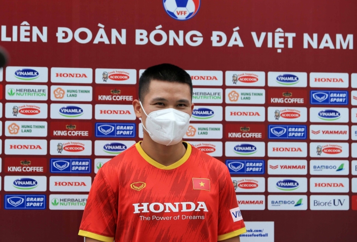 Tân binh ĐT Việt Nam: ‘Văn Toàn giúp tôi hiểu chiến thuật HLV Park’