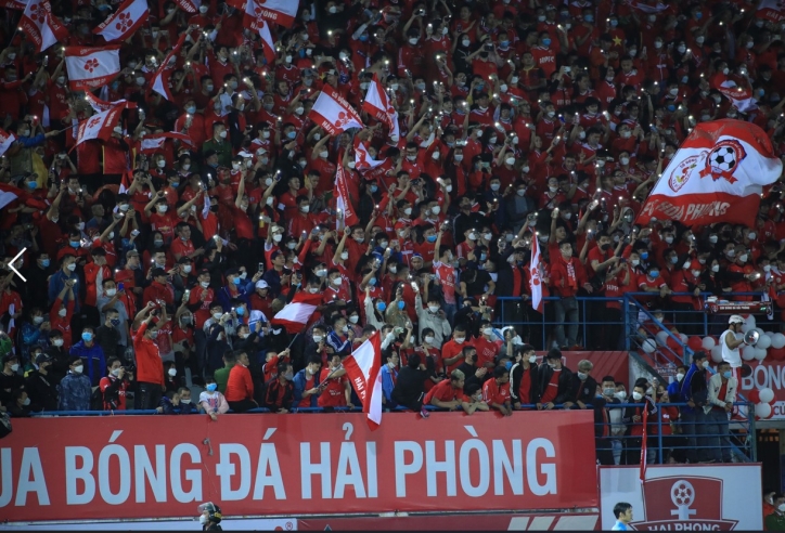 'Đội đầu bảng V-League' làm điều bất ngờ với tinh thần Việt Nam
