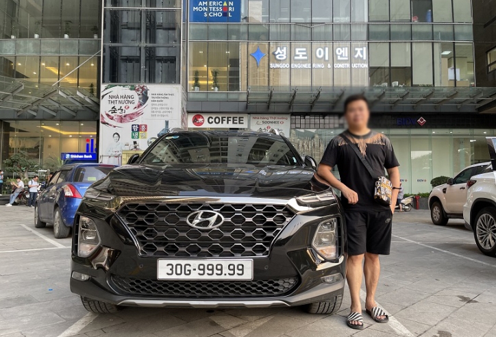 Bốc được biển ngũ 9, chủ xe Hyundai Santa Fe bán lại với giá gần 4 tỷ đồng